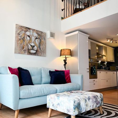 Jungle Escape, City Apartment With Parking & Terrace Chester Eksteriør bilde