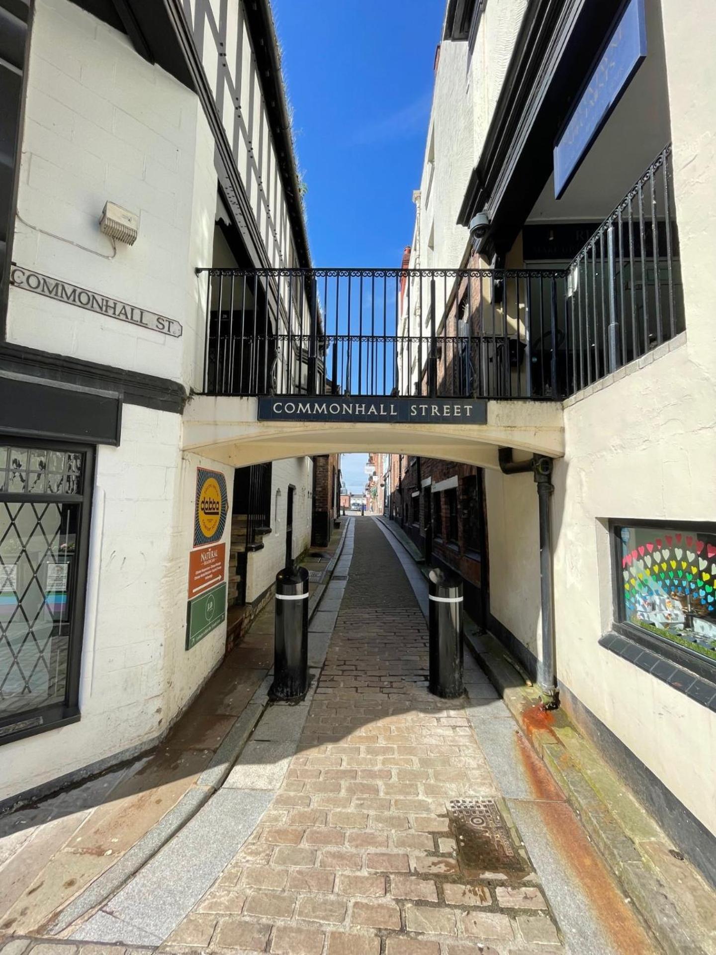 Jungle Escape, City Apartment With Parking & Terrace Chester Eksteriør bilde